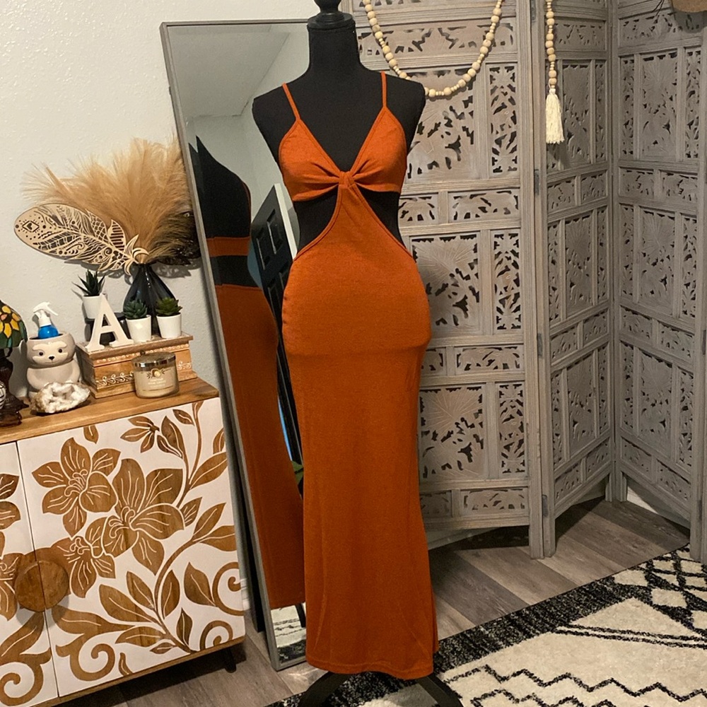 Sexy New super flattering dress
